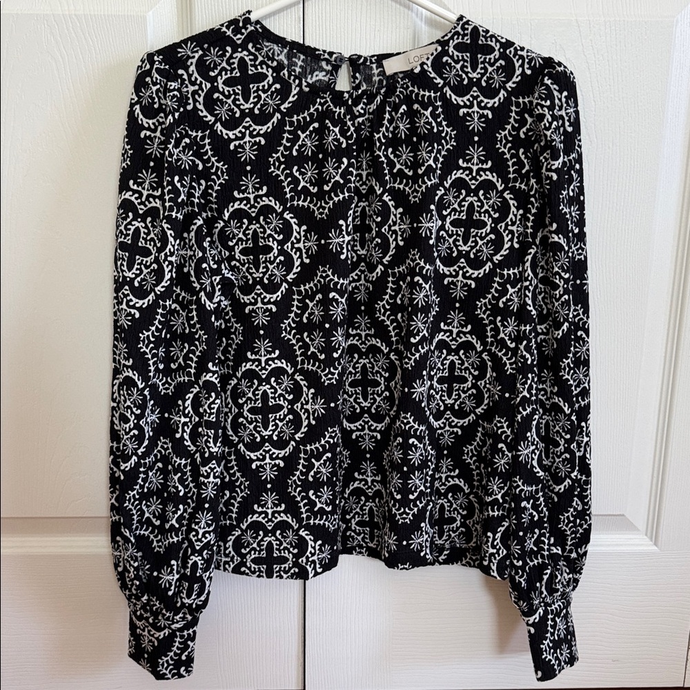 LOFT Black and White Patterned Long Sleeve Blouse Shirt Size Small